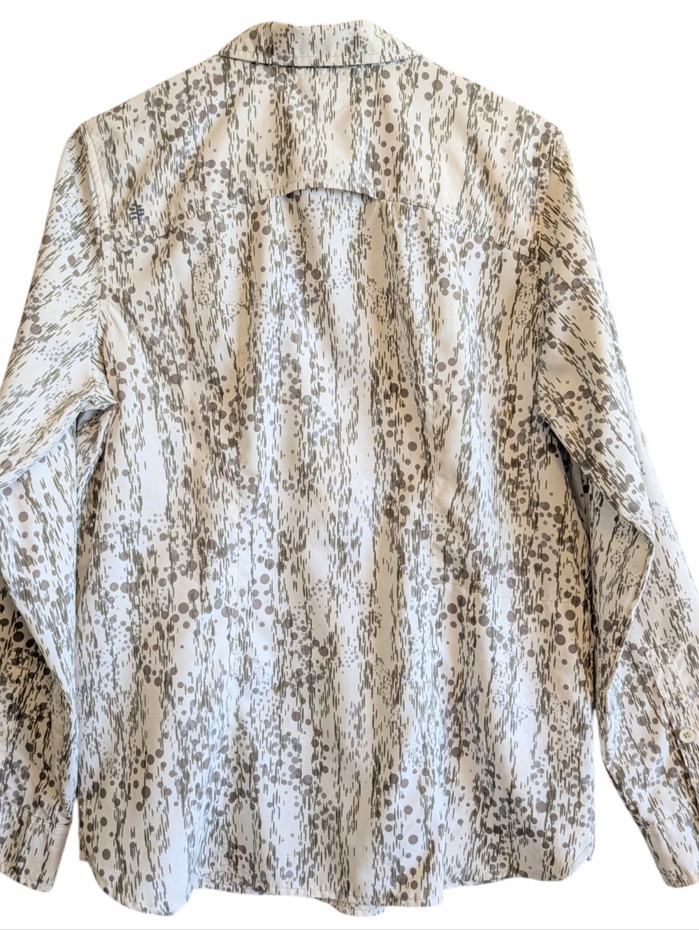 Royal Robbins Women's Button Down Shirt Insect Shield Sz Medium White W/ Pattern - Picture 2 of 4